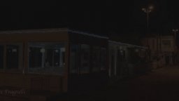 Di notte, sul mare - Trailer