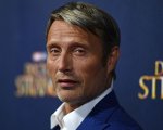 Casino Royale: Mads Mikkelsen dimenticò la sceneggiatura del film su un aereo