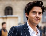 Cole Sprouse star del film Moonshot accanto a Lana Condor