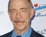 J.K. Simmons e Stephan James protagonisti di National Champions