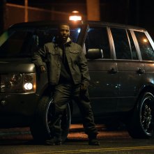 Monster: John David Washington in una scena