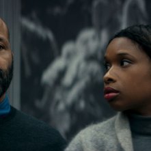 Monster: Jeffrey Wright e Jennifer Hudson in una scena