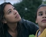 Awake: nel trailer del film Netflix con Gina Rodriguez, l'insonnia è 'pandemica'