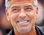 George Clooney, i 5 ruoli più divertenti di un sex symbol tutto da ridere