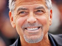 George Clooney, i 5 ruoli più divertenti di un sex symbol tutto da ridere