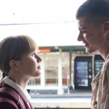 Babyteeth - Tutti i colori di Milla: Eliza Scanlenin e Toby Wallace in una scena