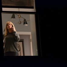 La donna alla finestra: Amy Adams in una scena