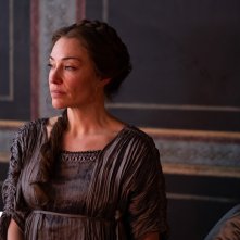 Domina: Claire Forlani in una foto del quinto episodio della serie Sky Original