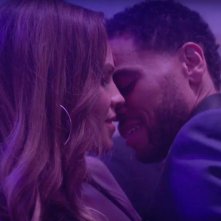 Doppio inganno: Hilary Swank con Michael Ealy in una sequenza