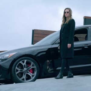 Doppio inganno: Hilary Swank in una scena