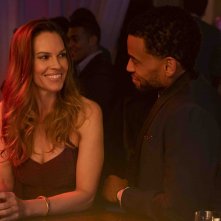 Doppio inganno: Hilary Swank, Michael Ealy in una scena