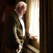 The Father - Nulla è come sembra: Anthony Hopkins in una sequenza del film