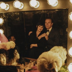 Halston: Ewan McGregor e Krysta Rodriguez nella serie Netflix