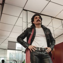 Halston: Gian Franco Rodriguez in una scena della serie Netflix