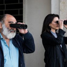 Ostaggi: Alessandro Haber e Eleonora Ivone in una scena