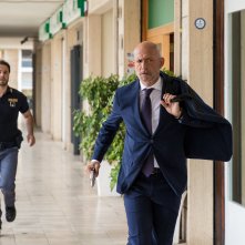 Ostaggi: una scena con Gianmarco Tognazzi