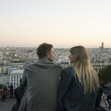 Io rimango qui: Max Hubacher e Sinje Irslinger in una scena