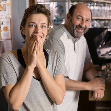 Regine del campo: Céline Sallette e Kad Merad in una scena