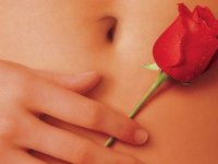 American Beauty: Christina Hendricks spiega perché la sua mano appare sul poster