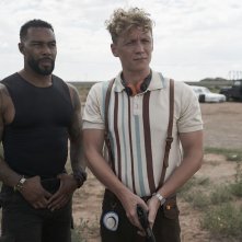Army of the Dead: Omari Hardwick e Matthias Schweighöfer in una scena