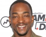 Pam & Tommy, Anthony Mackie commenta la trasformazione di Sebastian Stan in Tommy Lee: 'Sono inorridito'