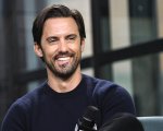 Milo Ventimiglia la foto con i pantaloncini super attillati accende i social e lui replica