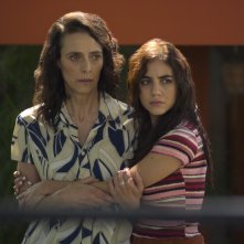 Che fine ha fatto Sara? 2, Mar Carrera e Marifer Joven in una scena della serie Netflix