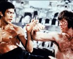 L’urlo di Chen terrorizza anche l’Occidente: il film con Bruce Lee e Chuck Norris stasera su Rai4