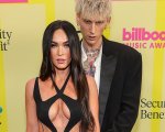 Megan Fox: il suo abito sul red carpet non lascia nulla all'immaginazione (FOTO)