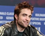 Robert Pattinson stringe un nuovo accordo con Warner Bros