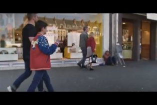 Il Futuro Siamo Noi - Clip 'Arthur'