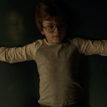 The Conjuring - Per ordine del Diavolo: Julian Hilliard durante una scena