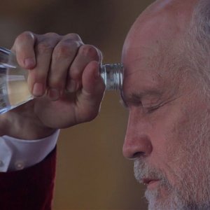 Valley of the Gods: John Malkovich in una scena