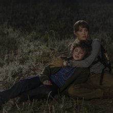 Quelli che mi vogliono morto: Angelina Jolie e Finn Little in una scena