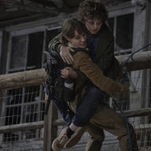 Quelli che mi vogliono morto: Angelina Jolie e Finn Little in una scena del film