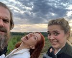 Black Widow: il selfie di David Harbour, Scarlett Johansson e Florence Pugh è tutto da ridere