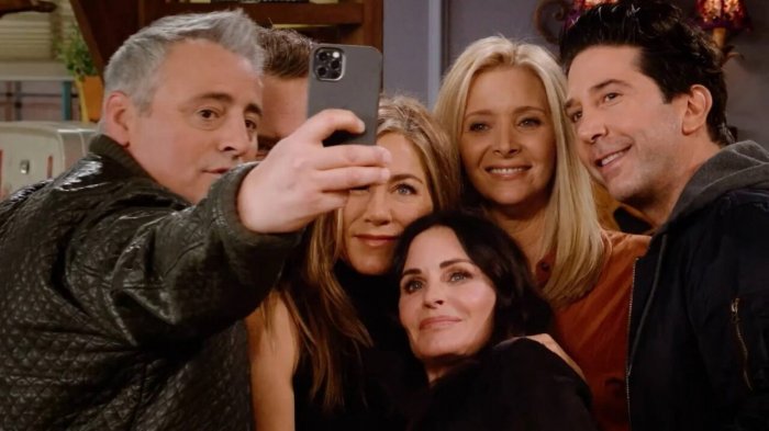 Friends: The Reunion, Matt LeBlanc è uno "zio irlandese" nel meme che gira sui social