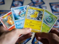 Pokémon invia card rare a un ragazzino che aveva venduto le sue per salvare il suo cucciolo