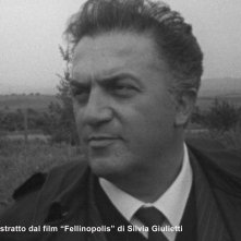 Fellinopolis: Federico Fellini in una foto d'archivio