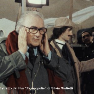 Fellinopolis: Federico Fellini sul set di un film