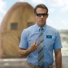 Free Guy – Eroe per gioco: Ryan Reynolds in una scena