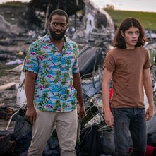 Awake: Lucius Hoyos e Shamier Anderson in una scena del film