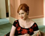 Mad Men, Christina Hendricks sul sessismo dei media: 'Tutti mi chiedevano del mio reggiseno'