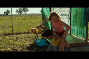 Maledetta Primavera - Clip 2