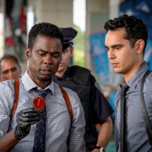Spiral - L'eredità di Saw: Chris Rock e Max Minghella in una scena del film