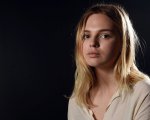 Odessa Young nel cast della serie HBO Max The Staircase