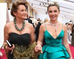 Florence Pugh: 'Mia madre si è sballata con Snoop Dogg a casa di Madonna'