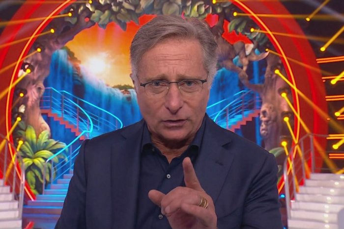 Paolo Bonolis risponde alle critiche di Pippo Baudo: “Ha fatto 13 Sanremo”