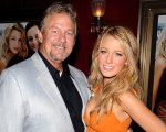 Blake Lively e il toccante tributo a suo padre, morto a 74 anni (FOTO)