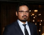 Michael Peña star di Secret Headquarters accanto a Owen Wilson